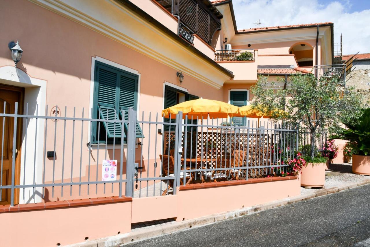 Cisano sul Neva Gli Angeli Agriturismo 빌라 외부 사진