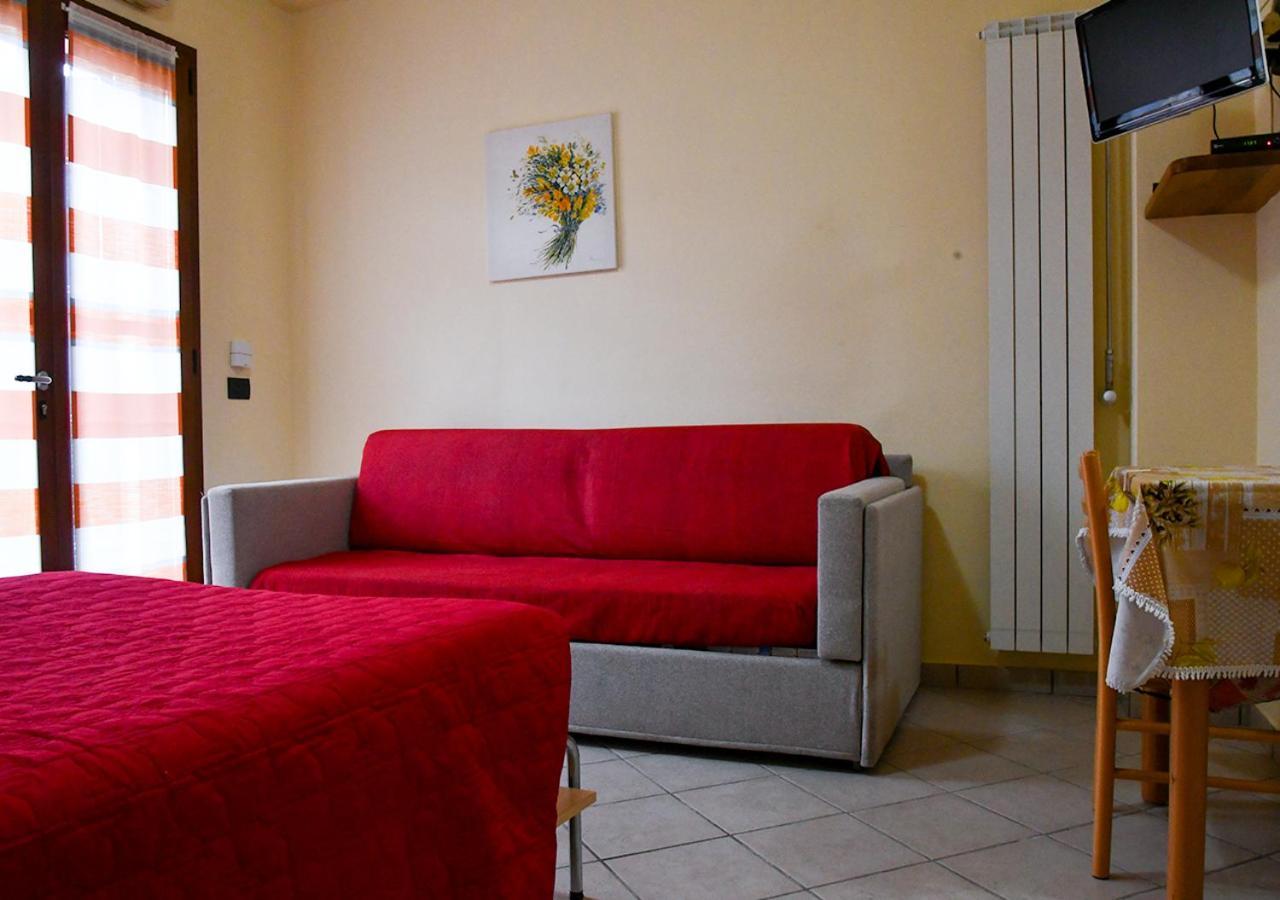 Cisano sul Neva Gli Angeli Agriturismo 빌라 외부 사진