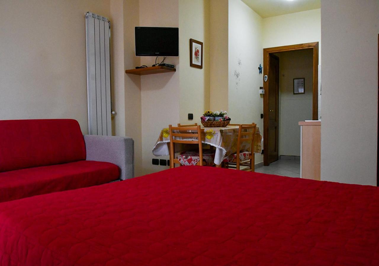 Cisano sul Neva Gli Angeli Agriturismo 빌라 외부 사진